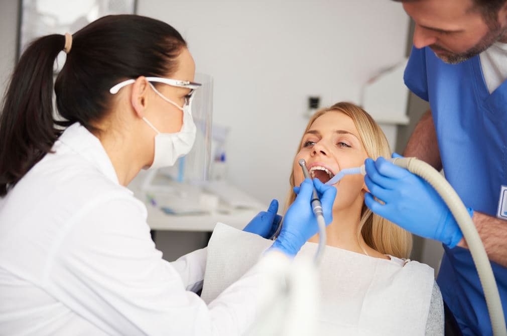 Les meilleurs métiers dans le domaine dentaire