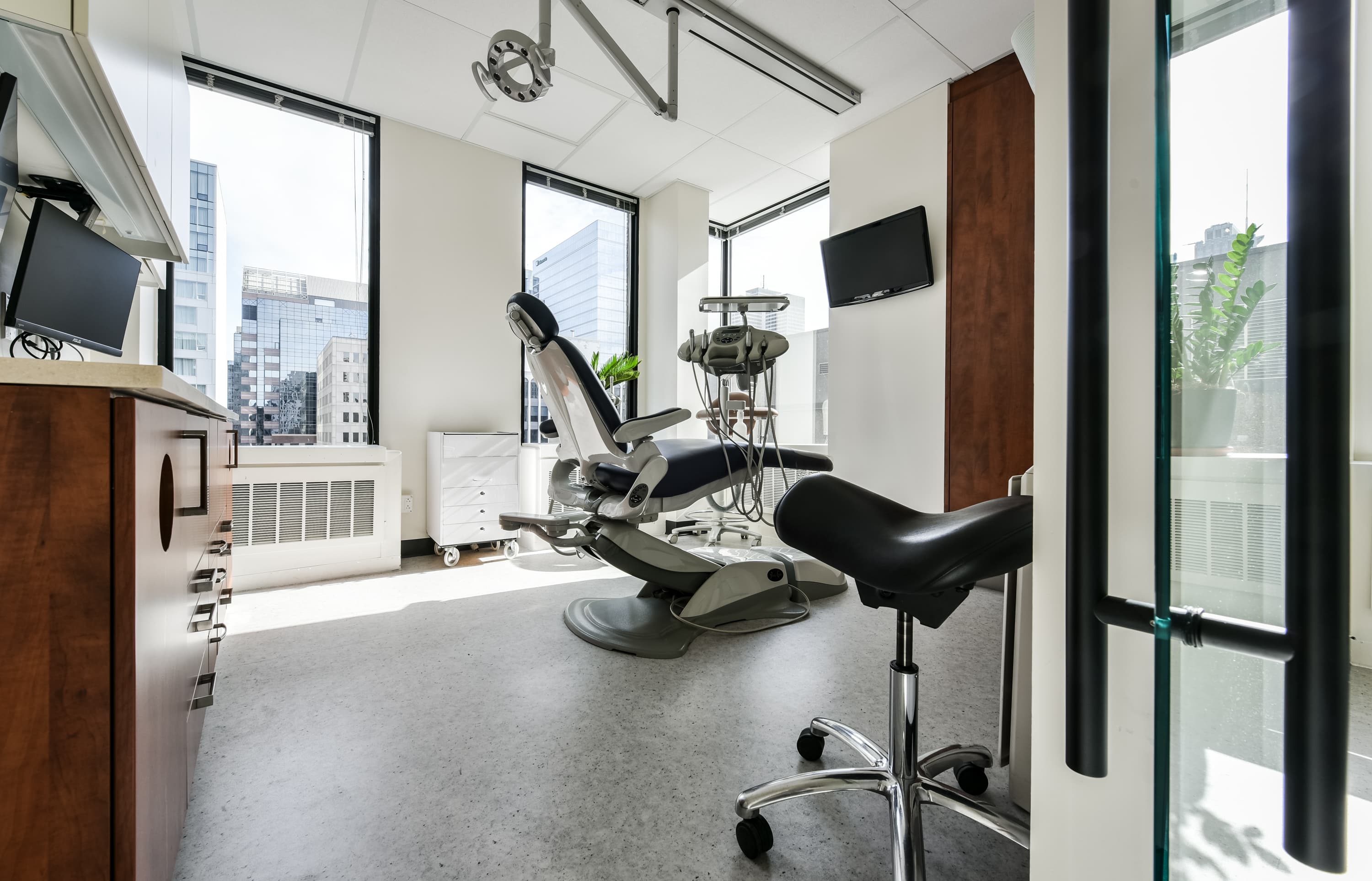 Clinique Dentaire Dr Laramée - Photo 1